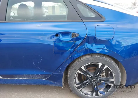 2022 Kia K5 Gt-Line z USA, uszkodzony, nr VIN 5XXG64J20NG143346